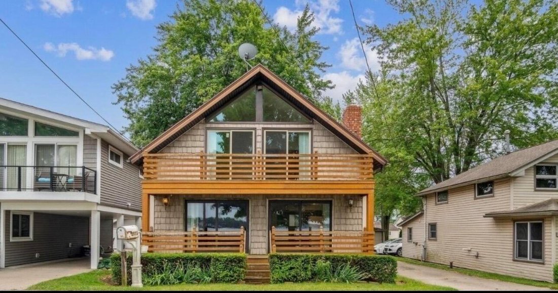 House in Manitou Beach-Devils Lake, Michigan, United States 1 - 19028851
