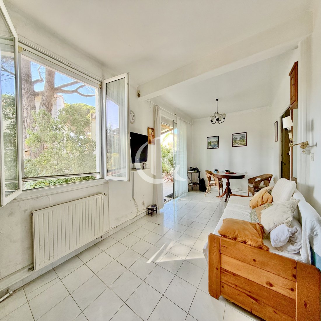 Maison à Hyères, Provence-Alpes-Côte d'Azur, France 3 - 19075308