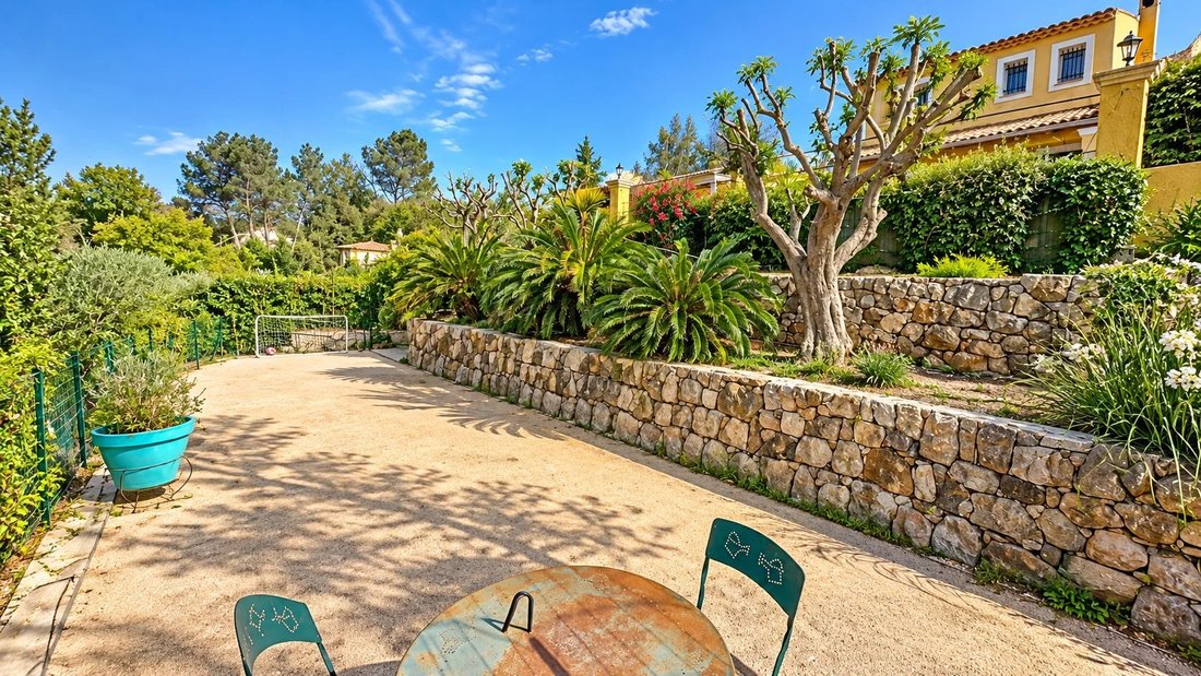 Apartamento en Le Rouret, Provenza-Alpes-Costa Azul, Francia 4 - 19069751