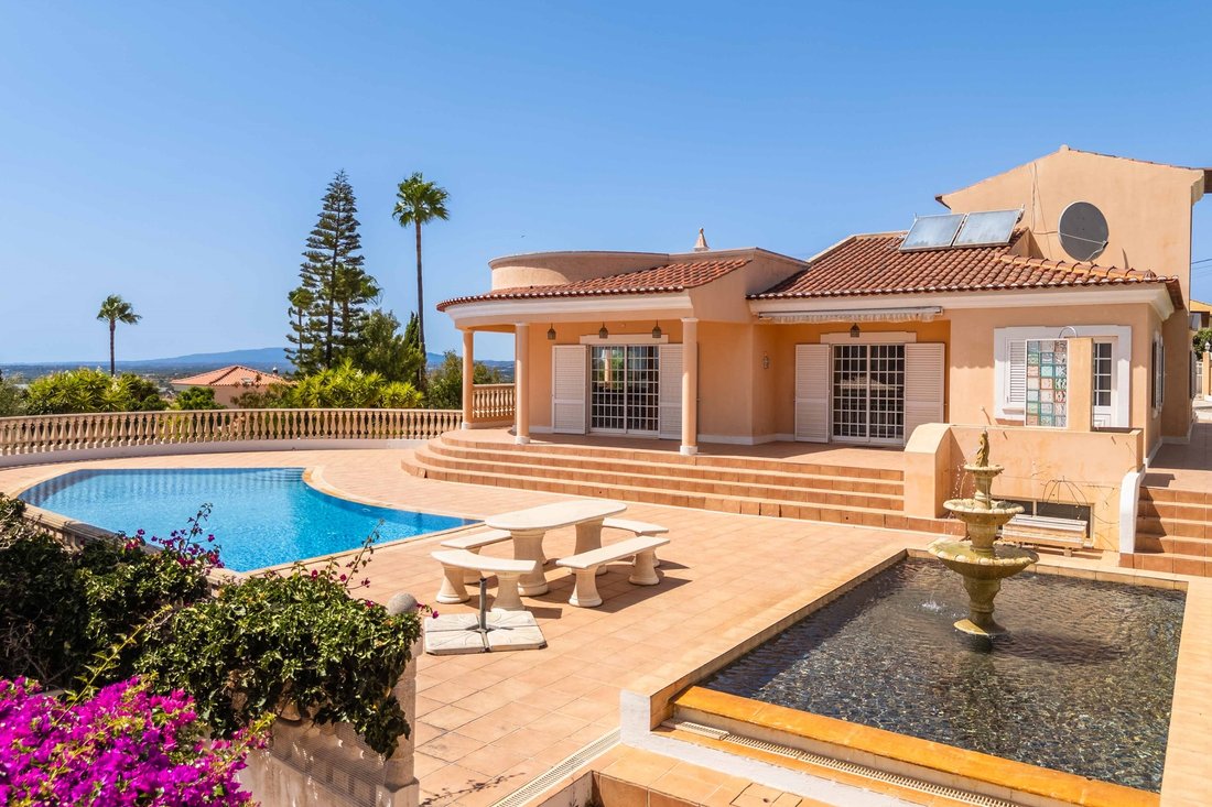 Villa in Ferreiras, Algarve, Portugal 1 - 19075980