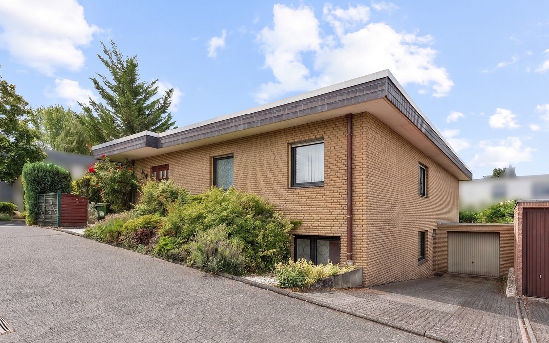 Bungalow in Bonn, North Rhine-Westphalia, Germany 1 - 19070238