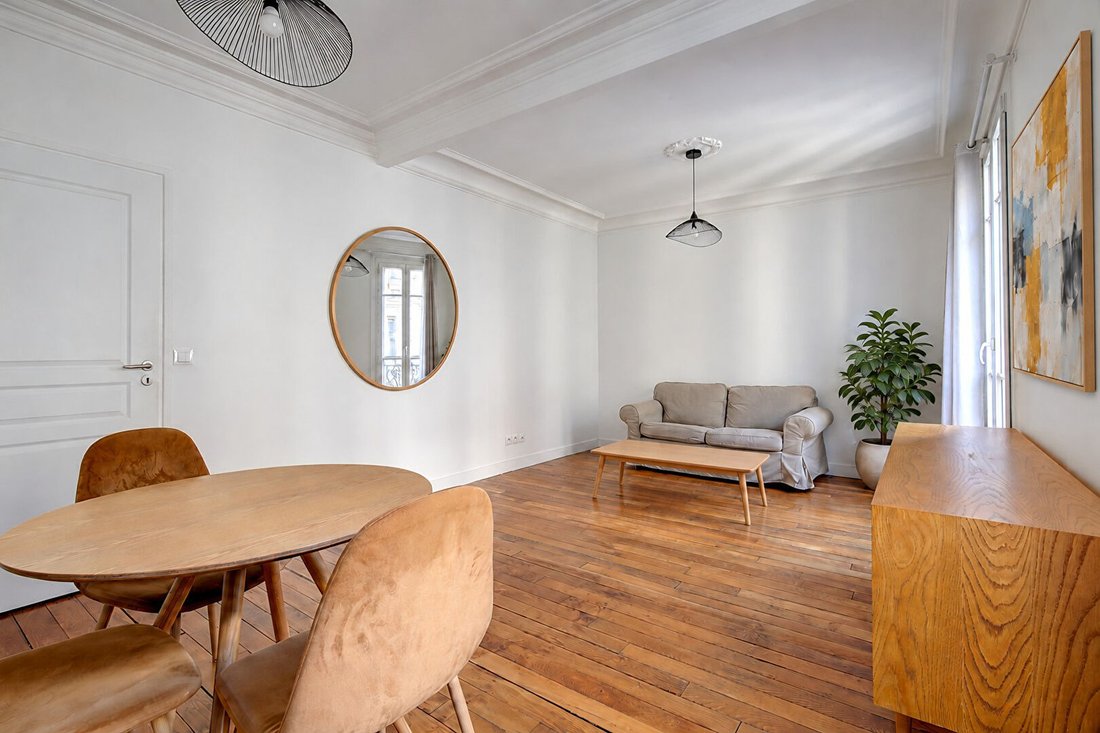Apartment in La Fourche-Guy Môquet, Paris 17e Arrondissement, Paris 5 - 19071794