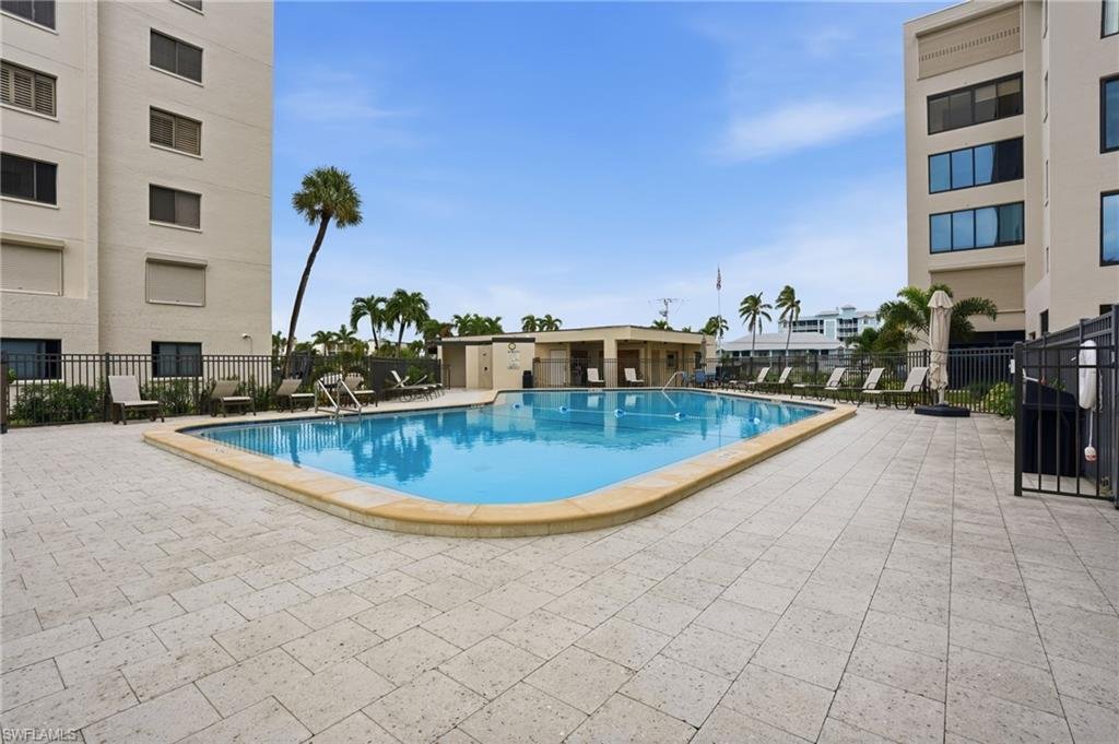 Condo in Fort Myers Beach, Florida, United States 4 - 19075504