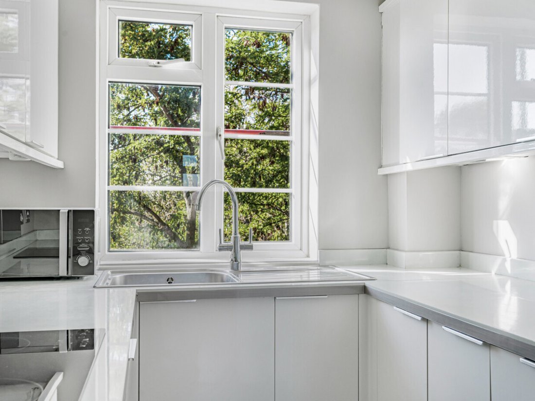 Apartment in Gunnersbury, Hounslow, England 5 - 19075490