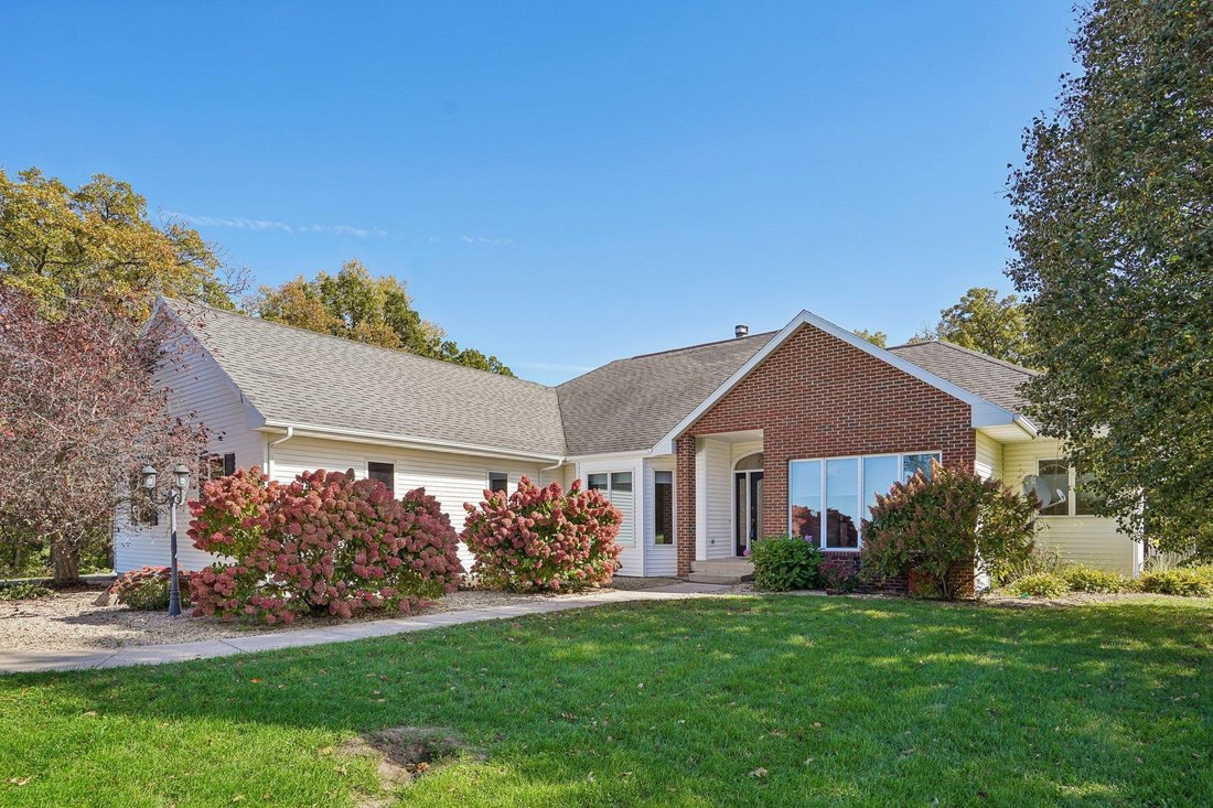 House in Sun Prairie, Wisconsin, United States 1 - 19073284