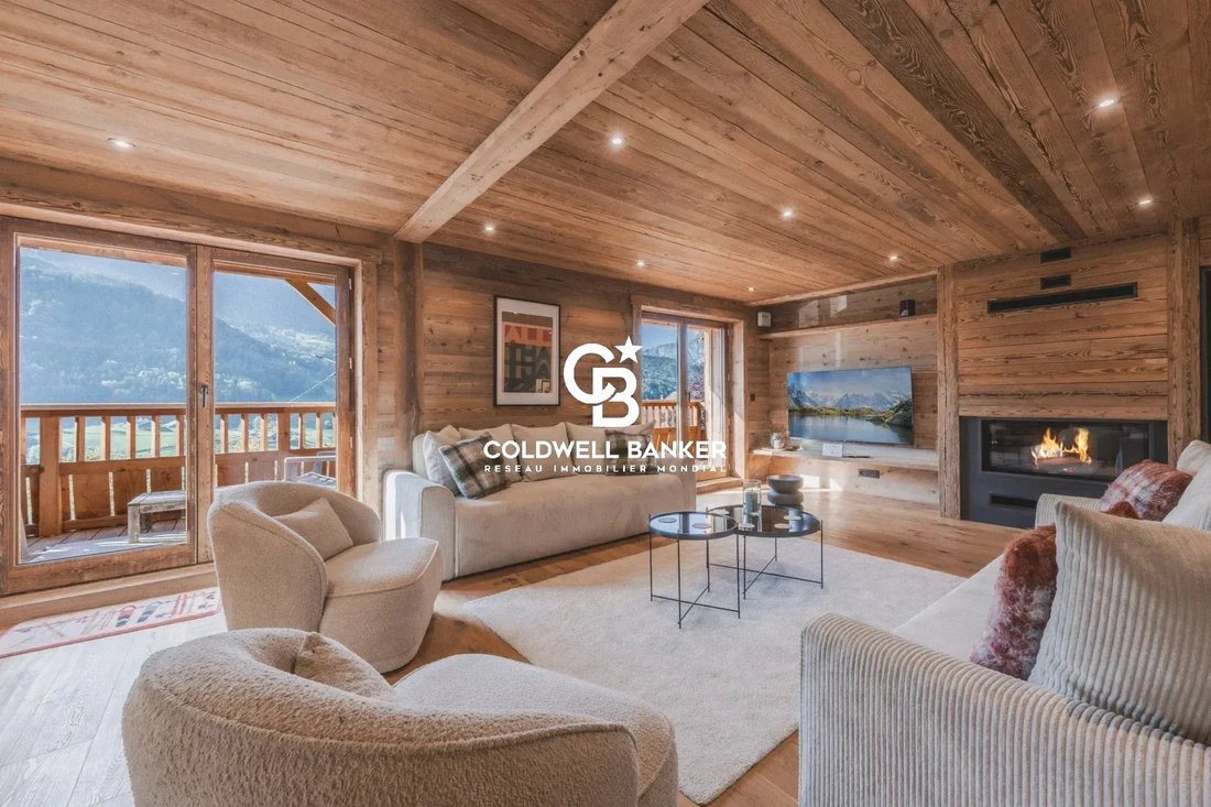 Chalet in Manigod, Auvergne-Rhône-Alpes, France 1 - 19070691