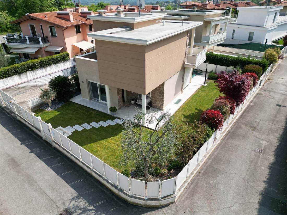 Villa in Hill Zone, Padenghe sul Garda, Lombardy 3 - 19075179