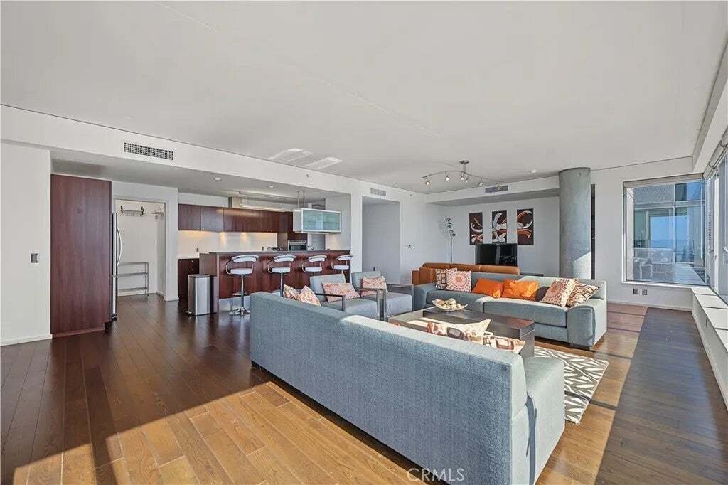 Condo in Los Angeles, California, United States 2 - 19069095