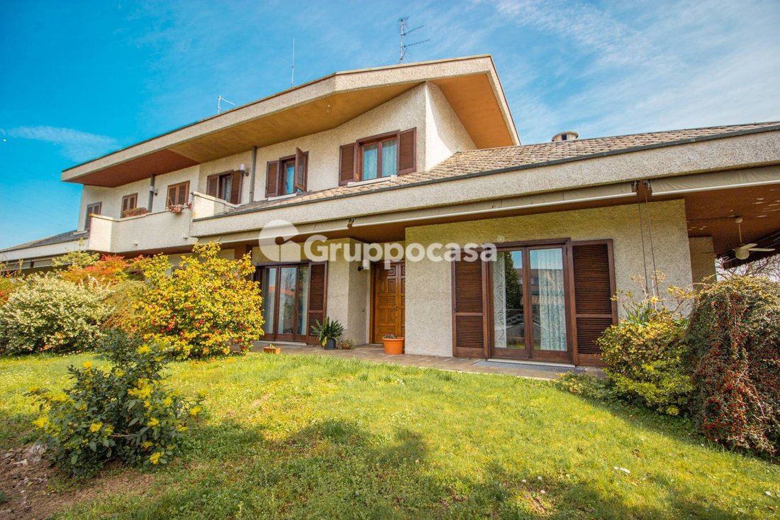 Villa in Robecchetto con Induno, Lombardei, Italien 3 - 17618242
