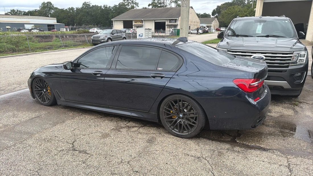 Sedan in Jacksonville, FL, United States 3 - 19075915