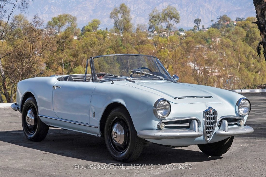 Alfa Romeo Giulia Spider in Los Angeles, CA 1 - 19075455