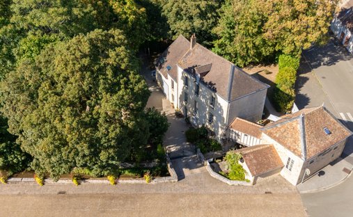 Villa à Nord, Mamers, France 1