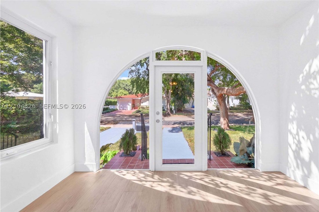 Maison à Coral Gables, Floride, États-Unis 3 - 19074284