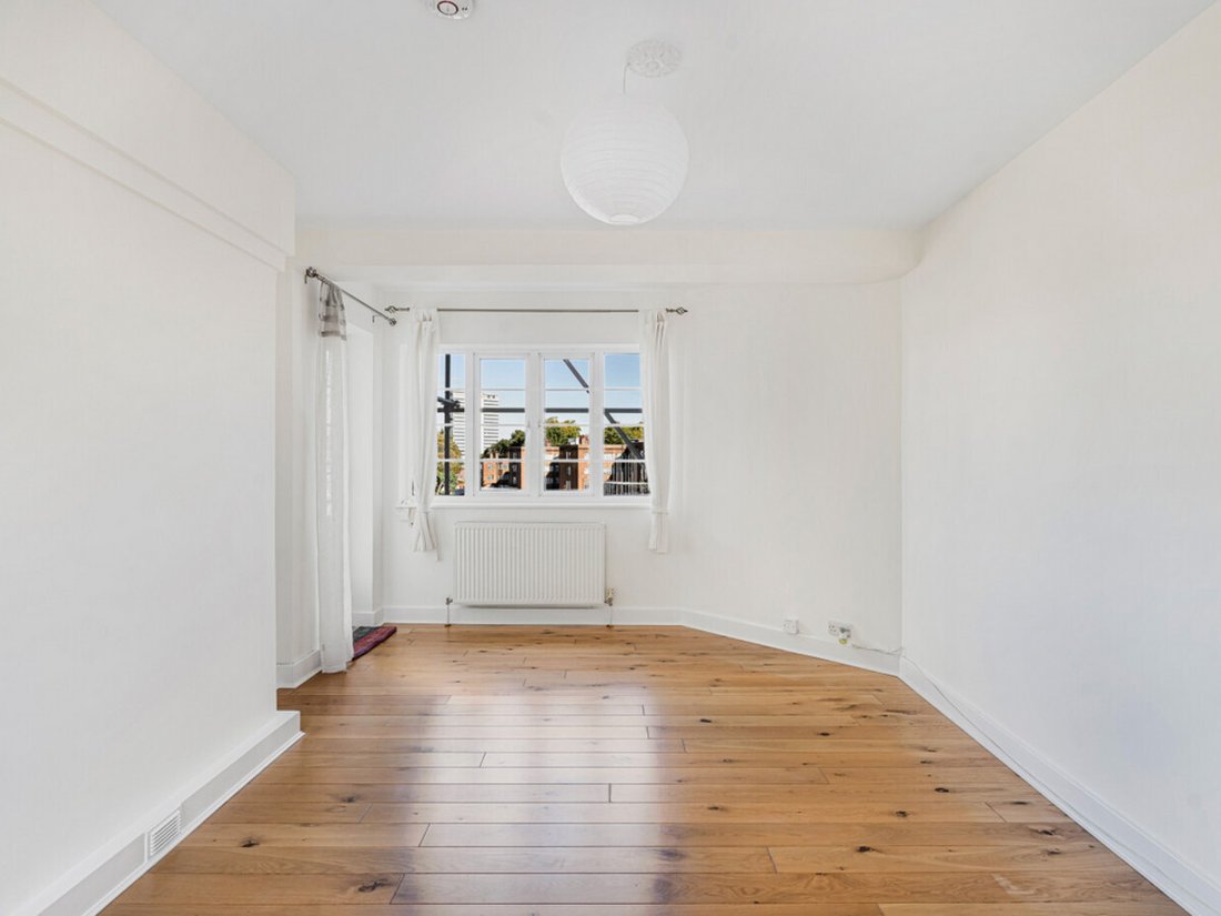 Apartment in Gunnersbury, Hounslow, England 4 - 19075490