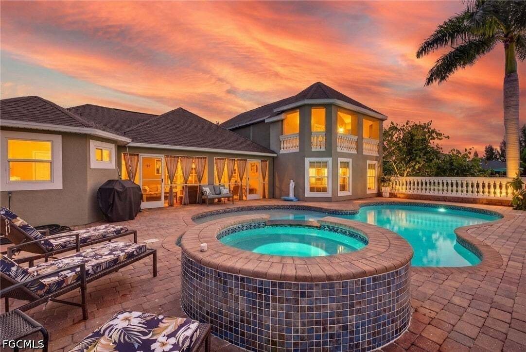 Casa a Cape Coral, Florida, Stati Uniti 2 - 19074028