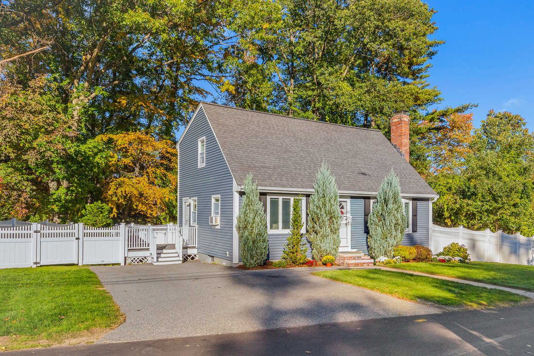 House in Burlington, Massachusetts, United States 2 - 19073176