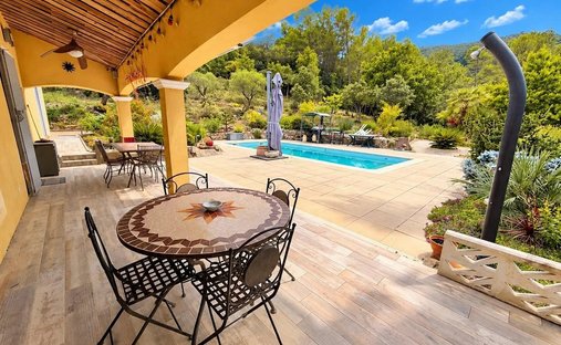 Casa en Le Cannet-des-Maures, Provenza-Alpes-Costa Azul, Francia 1