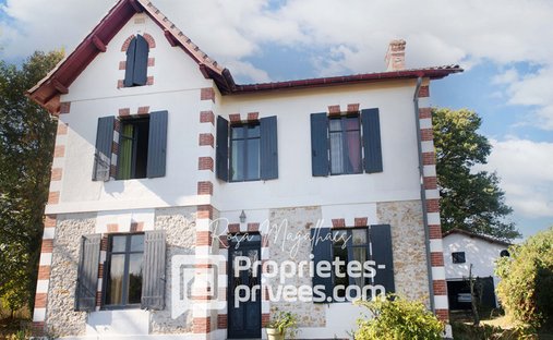 Villa in Bascons, Nouvelle-Aquitaine, France 1