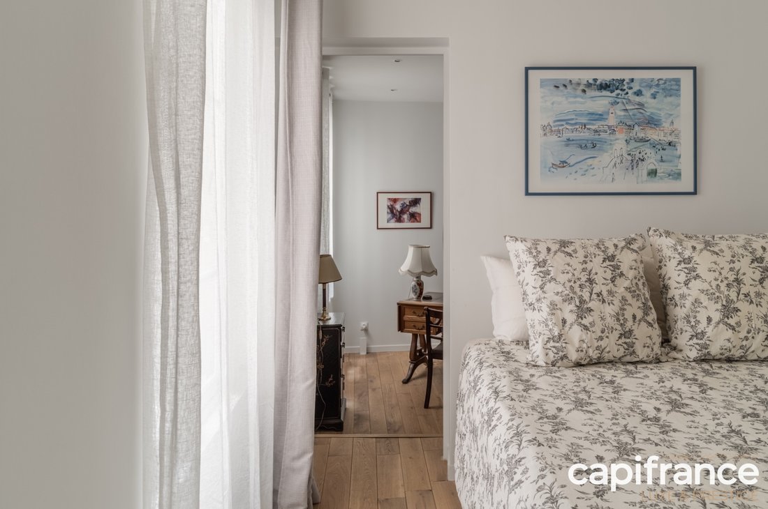 Apartment in Lorette-Martyrs, Paris 9e Arrondissement, Paris 4 - 19071584