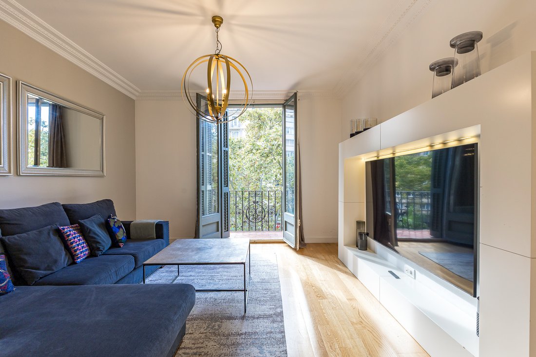 Apartment in Sarrià-Sant Gervasi, Barcelona, Spain 1 - 19074980