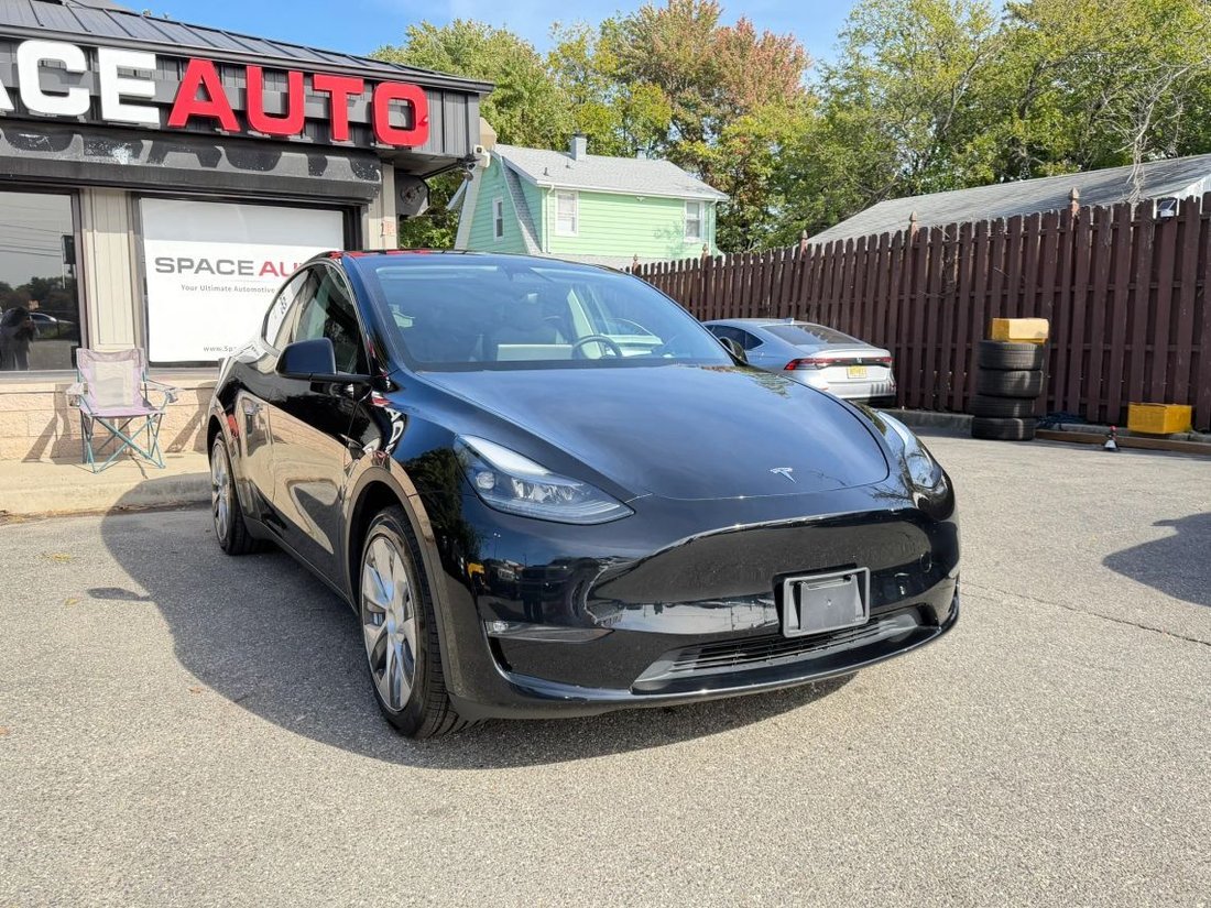 Suv in East Brunswick, NJ, United States 4 - 19075751