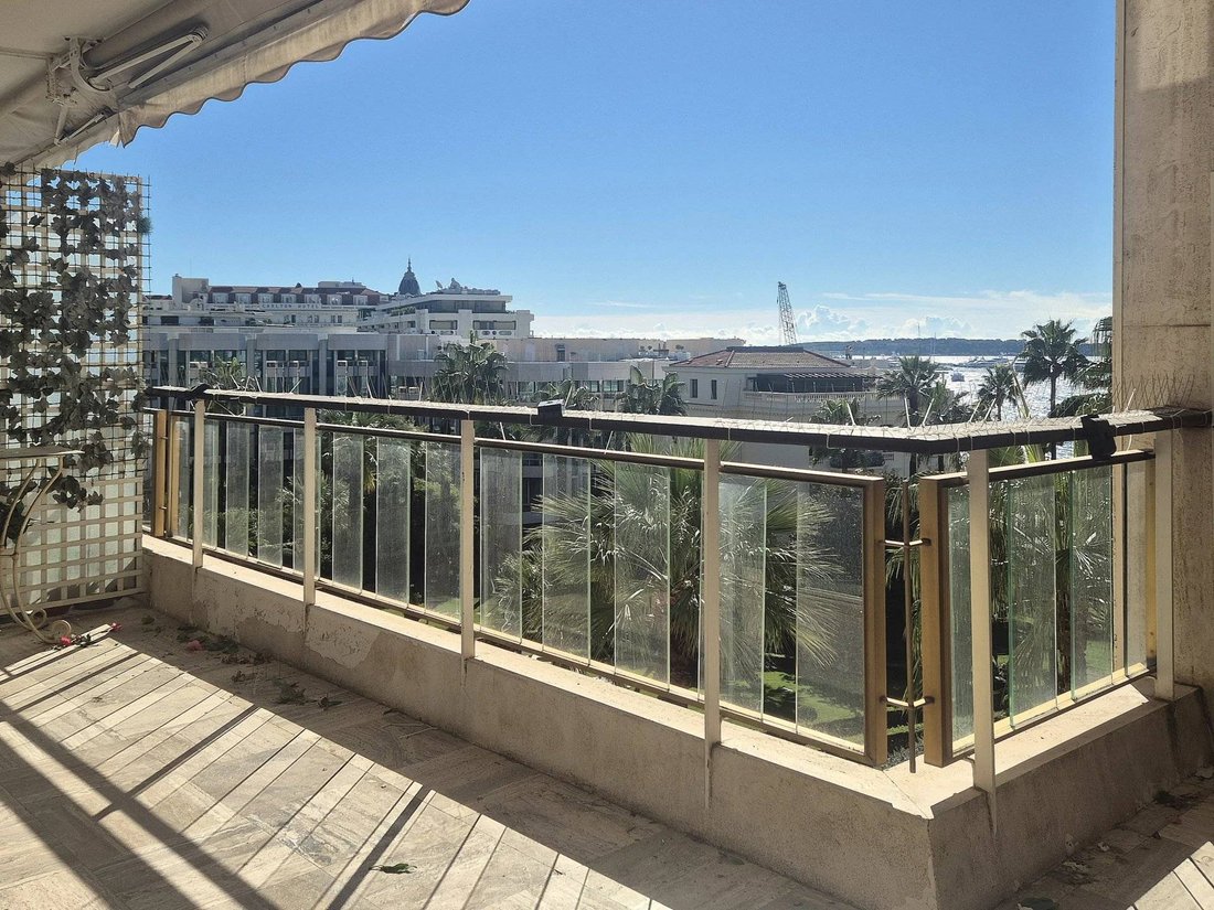 Appartement à Cannes, Provence-Alpes-Côte d'Azur, France 2 - 18989639