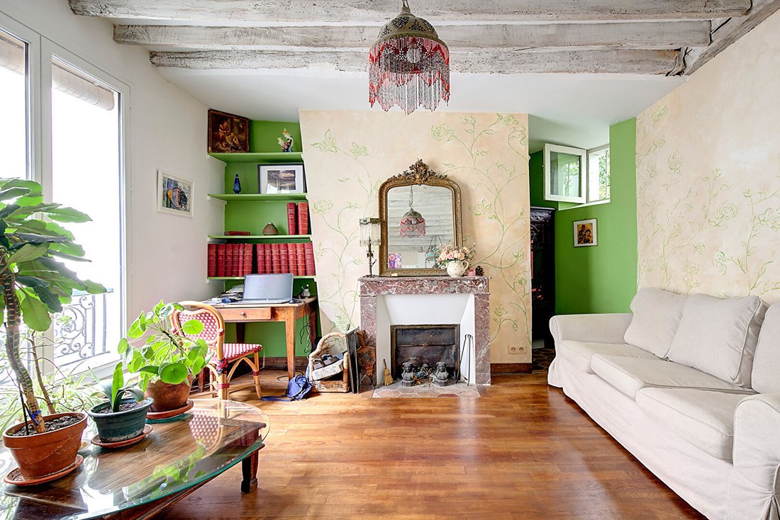 Apartment in Montmartre, Paris 18e Arrondissement, Paris 4 - 19071808