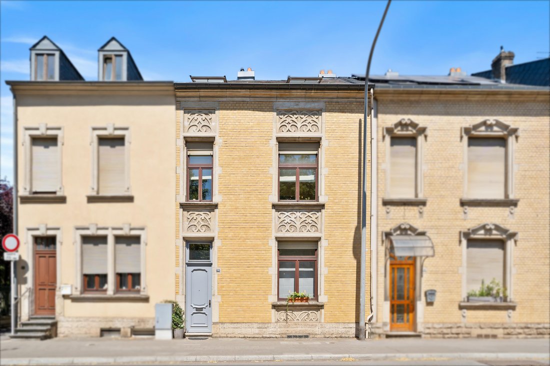 Casa en Esch-sur-Alzette, Esch-sur-Alzette, Luxemburgo 1 - 19069834