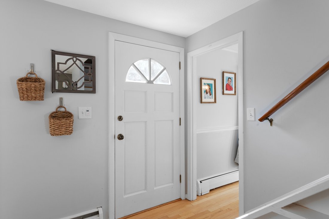 House in Burlington, Massachusetts, United States 4 - 19073176