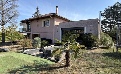 Haus in Grézieu-la-Varenne, Auvergne-Rhone-Alpen, Frankreich 1