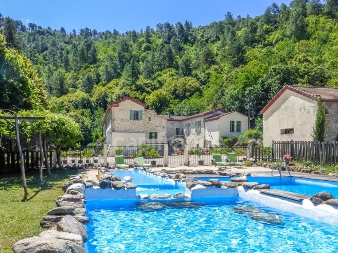 Castle in Est, La Grand-Combe, France 5 - 19071551