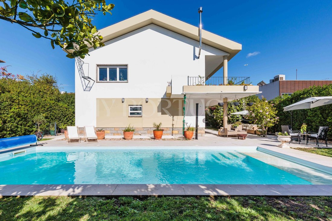 House in Carcavelos e Parede, Lisbon, Portugal 3 - 19071890