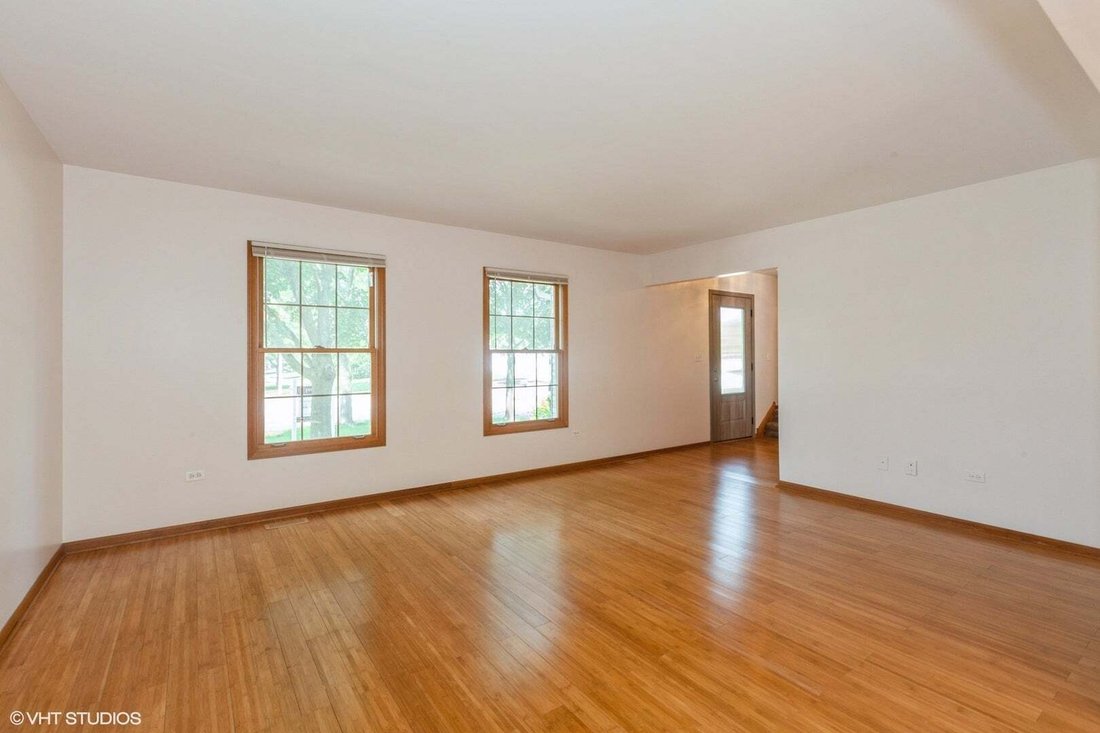 House in Woodridge, Illinois, United States 3 - 19074580