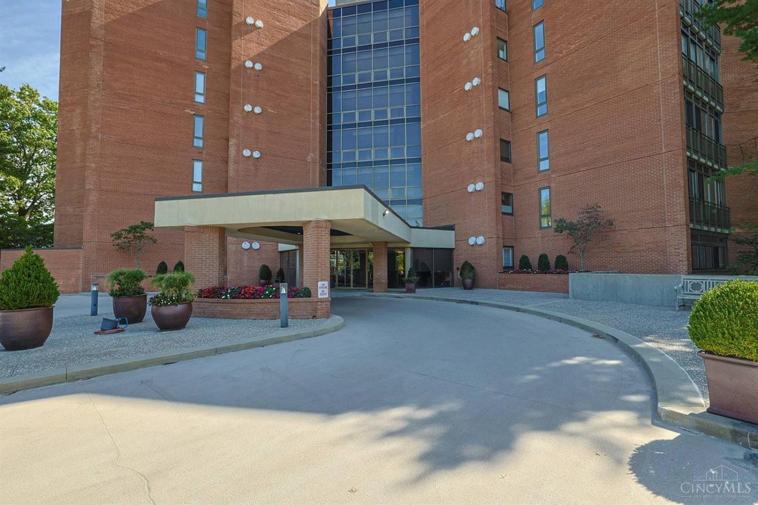 Condo in Cincinnati, Ohio, United States 1 - 19073759