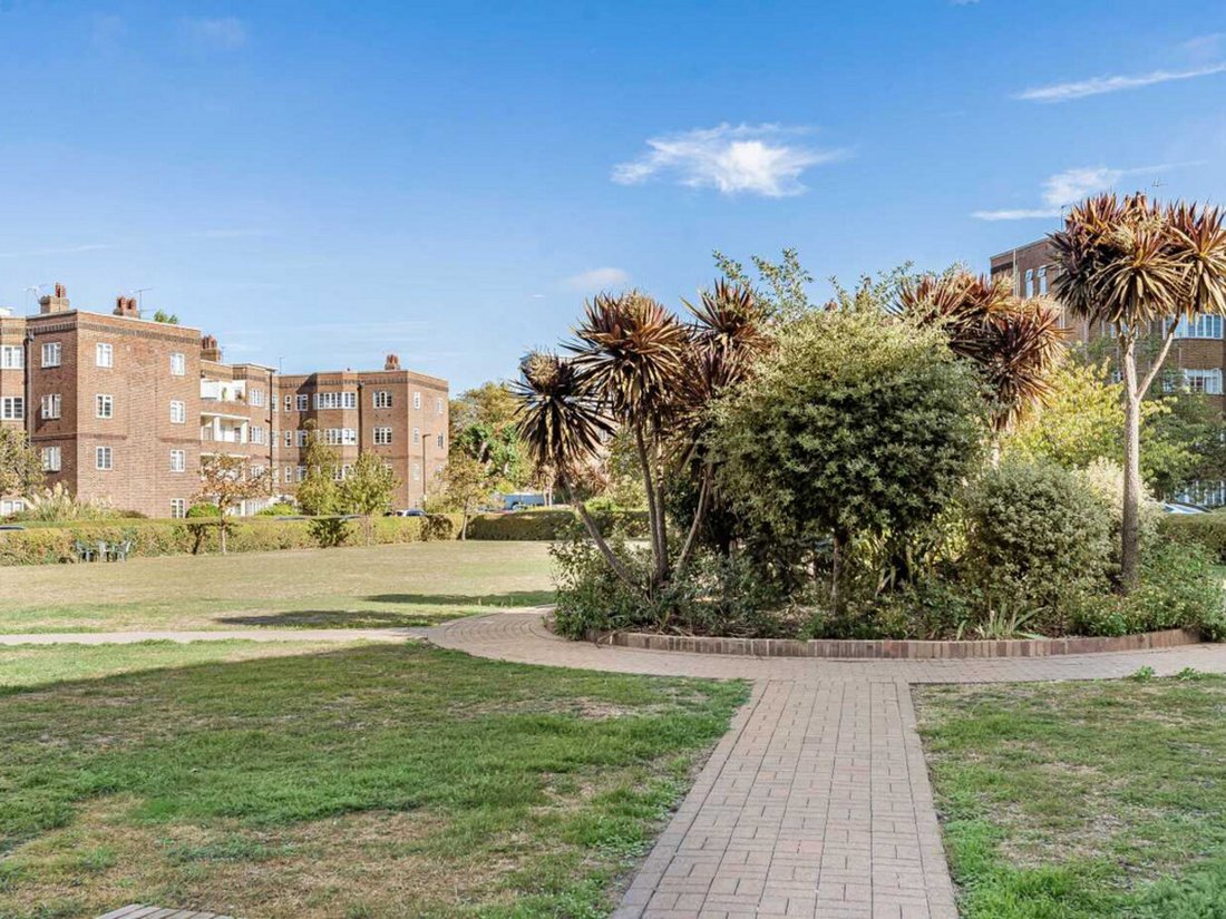Apartment in Gunnersbury, Hounslow, England 2 - 19075490