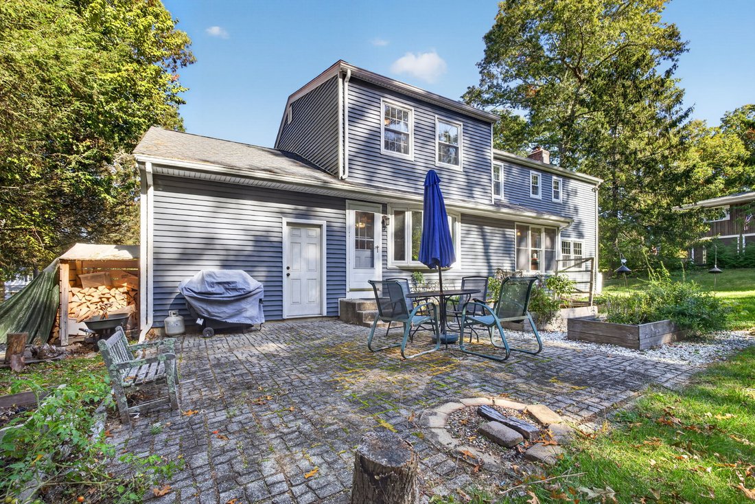 House in East Lyme, Connecticut, United States 5 - 19070336