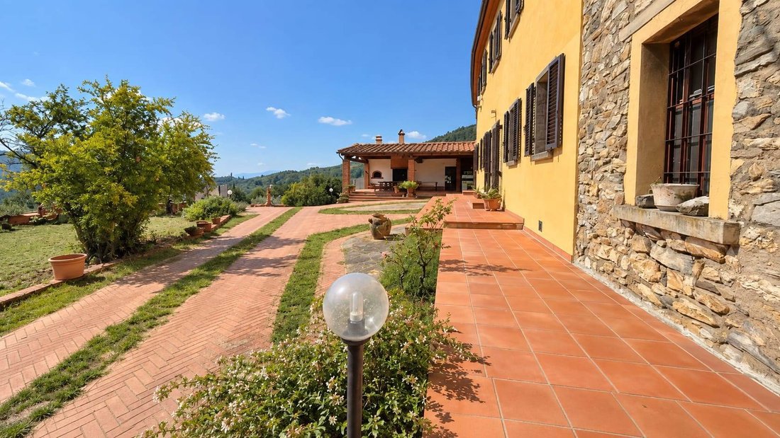 Villa in Spazzavento - Pontelungo, Pistoia, Italy 3 - 19075198