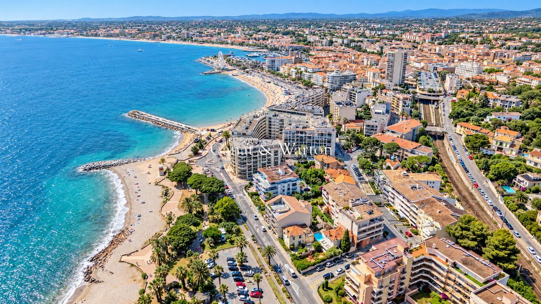 Apartment in Plateau Notre Dame Sud-Bord de mer-Beaurivage, Saint-Raphaël, France 1 - 19075732