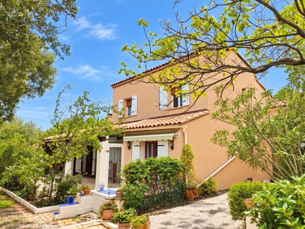 Casa en Sainte-Anastasie-sur-Issole, Provenza-Alpes-Costa Azul, Francia 2 - 19075326