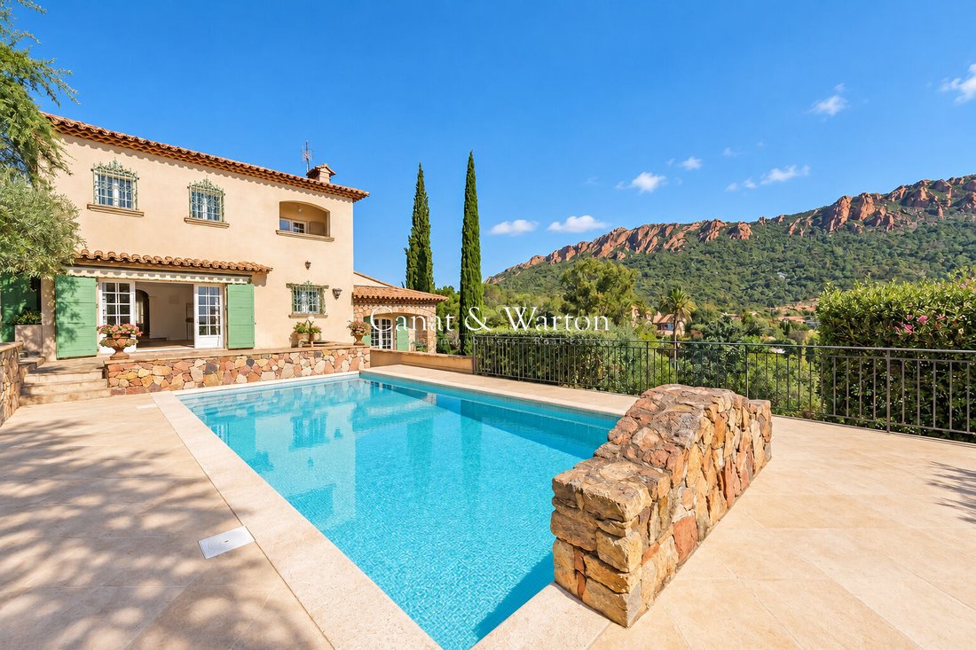 Villa en Le Dramont-Agay-Anthéor-Le Trayas, Saint-Raphaël, Francia 1 - 17488441