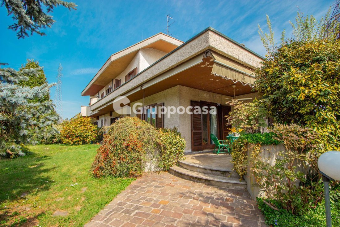 Villa in Robecchetto con Induno, Lombardei, Italien 2 - 17618242