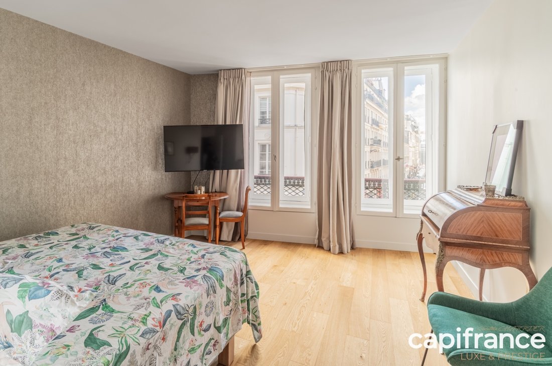 Apartment in Lorette-Martyrs, Paris 9e Arrondissement, Paris 5 - 19071584