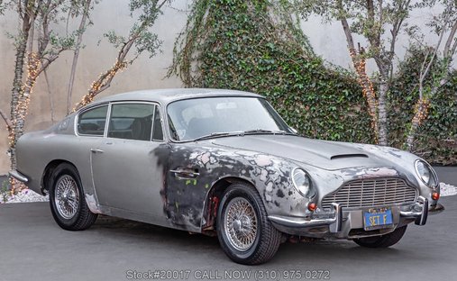 Aston Martin DB6 in Los angeles, ca 1