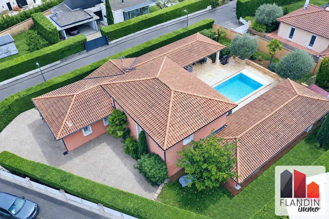 Villa in Charly, Auvergne-Rhone-Alpen, Frankreich 4 - 19071323