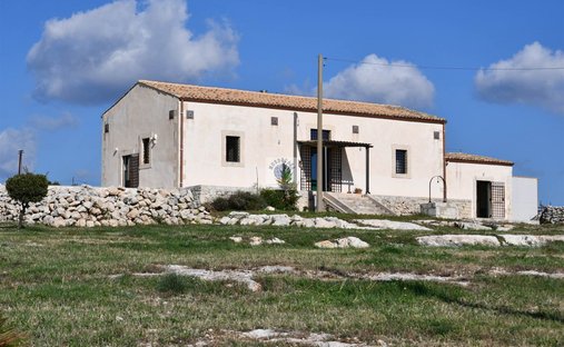 Country House in Noto, Sicily, Italy 1