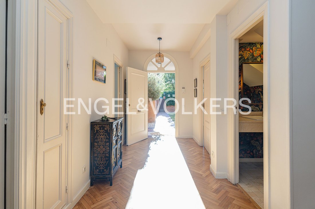 Casa a Las Rozas de Madrid, Madrid, Spagna 1 - 19075360