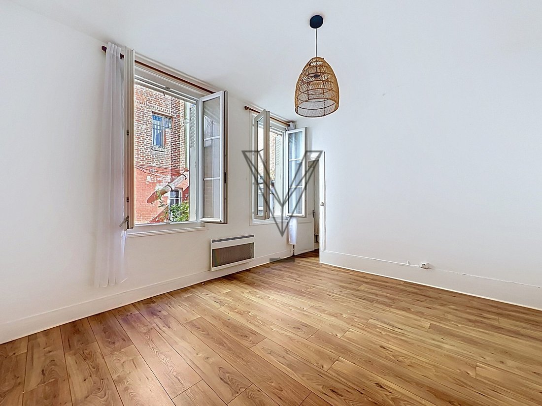 Apartment in Gambetta, Paris 20e Arrondissement, Paris 3 - 19070596