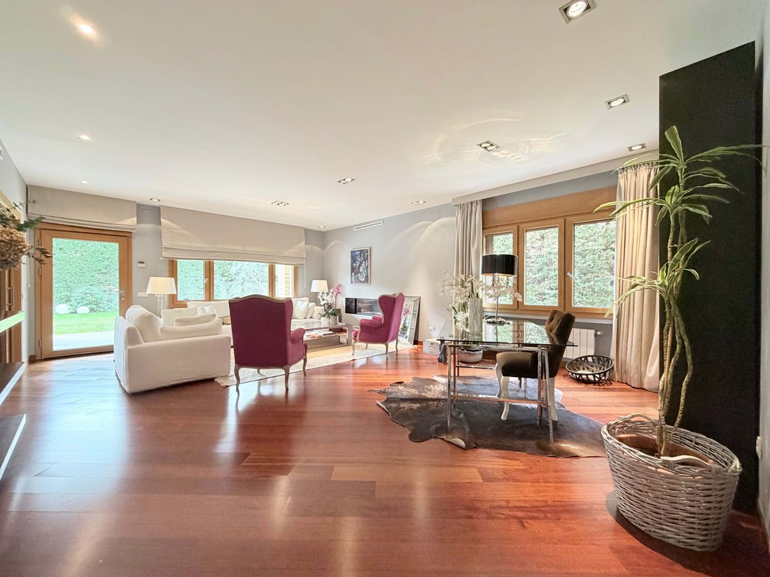 Chalet a Fuencarral-El Pardo, Madrid, Spagna 3 - 19070103