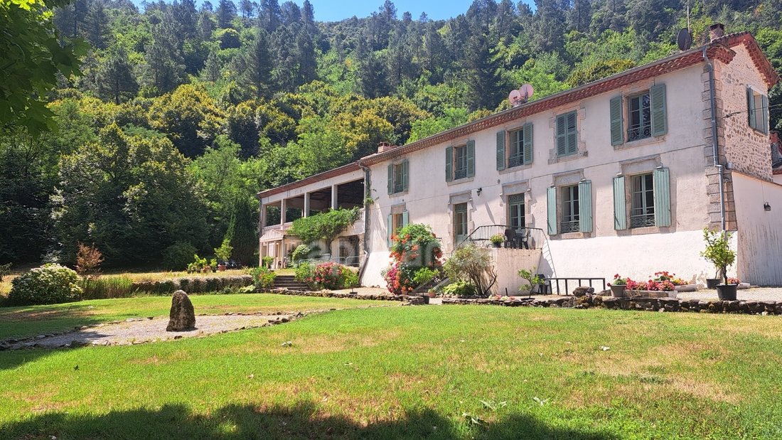 Castle in Est, La Grand-Combe, France 1 - 19071551