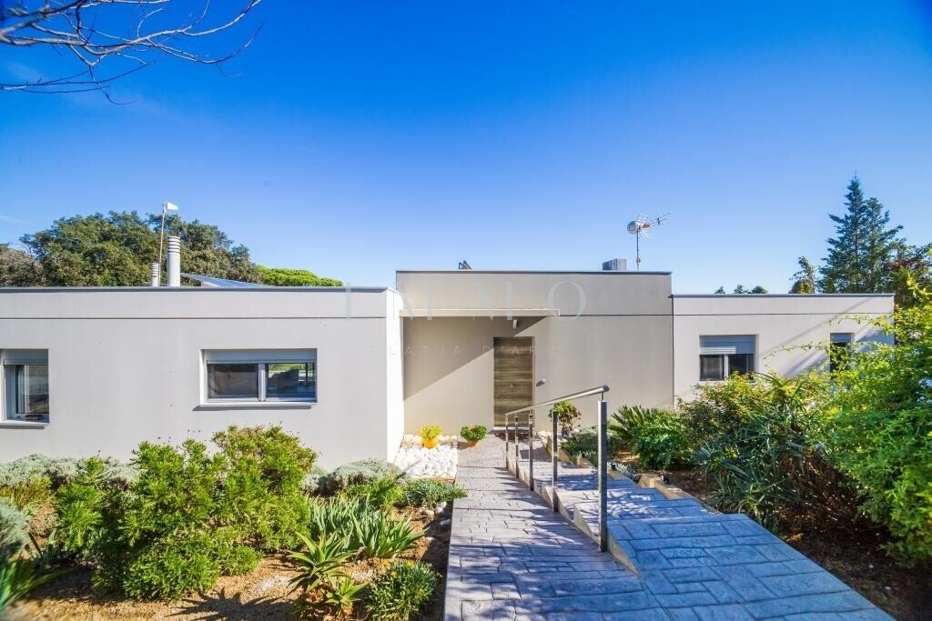 House in Costa Brava, Spain 5 - 19070746